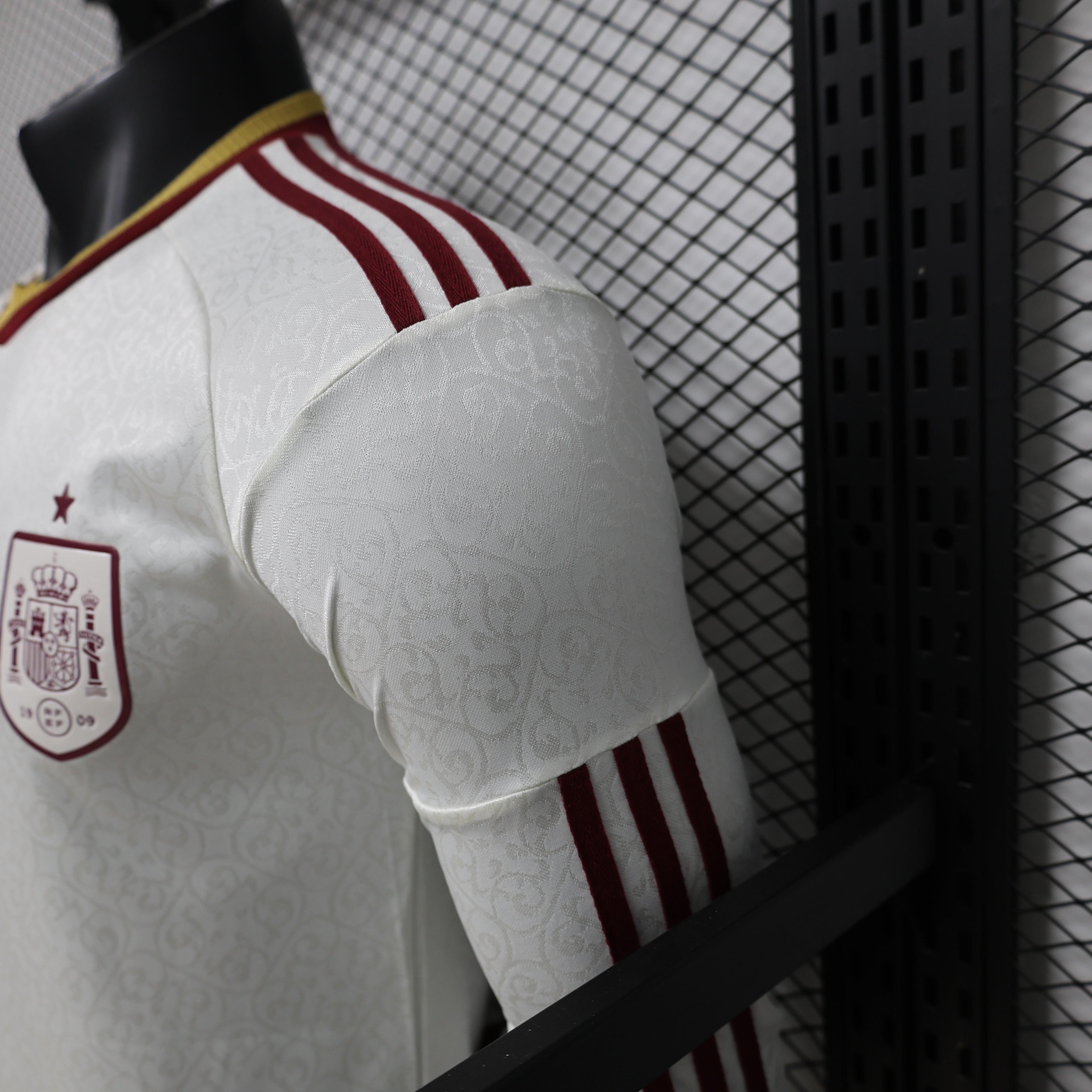 Player Version 26/27 Spain Away  White Long Sleeve Jersey