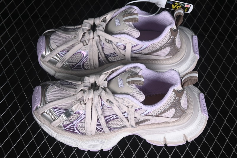 Balenciaga 3XL Extreme Laces Logo Running Shoes - W3XCH9250