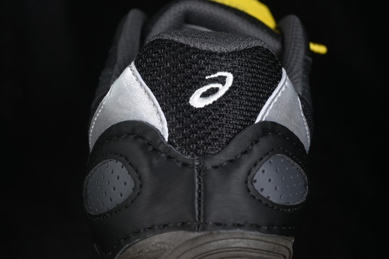 Adidas WMC3 Running Shoes with Advanced Cushioning and Support - 1203A879-021