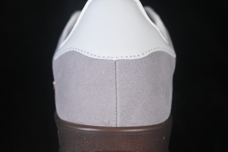 Adidas Originals Gazelle Indoor Retro Skateboarding Low-Top Shoes with Anti-Slip and Wear-Resistant Design - JR2430