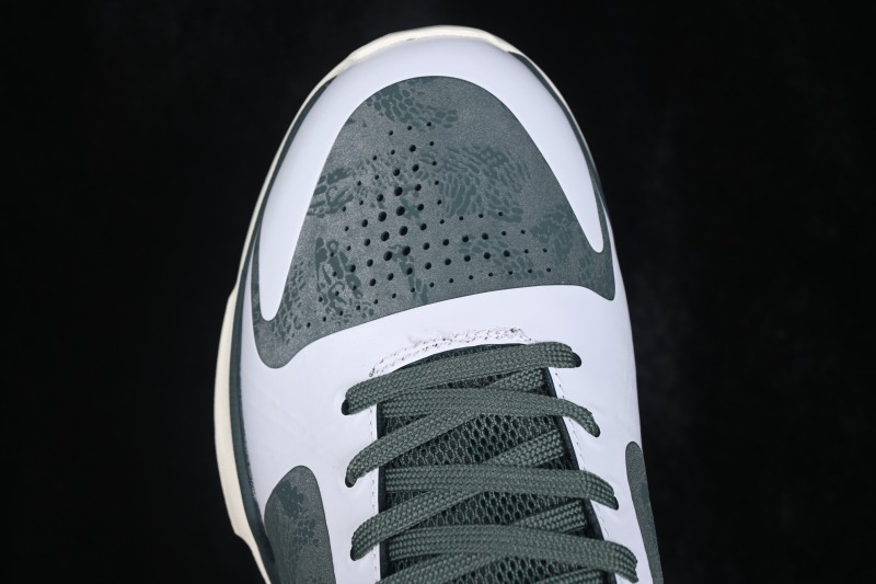 Nike Zoom Kobe 5 Chaos Professional Basketball Shoes with Flywire Support - CD4991-300