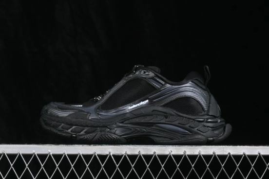 Balenciaga Triple S 2 Gradient Mesh Running Shoes with Layered Sole Design - WTRS21011