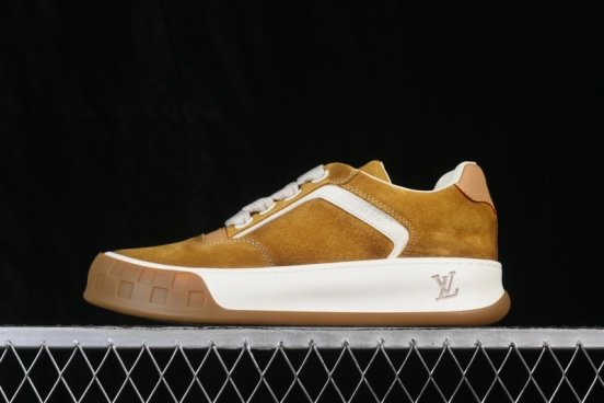 Louis Vuitton Tilted Sneakers Low-Top Casual Shoes in Calf Leather with LV Accent - Cognac