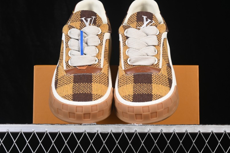 Louis Vuitton Tilted Sneakers Classic Low-Top Casual Shoes in Smooth Calfskin Leather with LV Lettering - 2026SS Yellow Brown