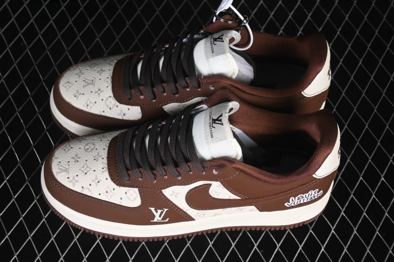 Nike Air Force 1 '07 Low Basketball Shoes with Brown Cheese Print Design - DF0188-127