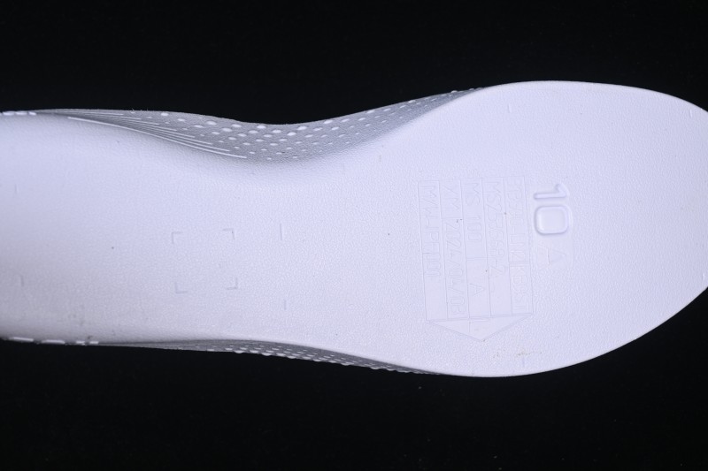 Nike Kobe 9 Stitches Low Basketball Shoes with 3D Flyknit Upper and Carbon Fiber Plate - IM0465-500