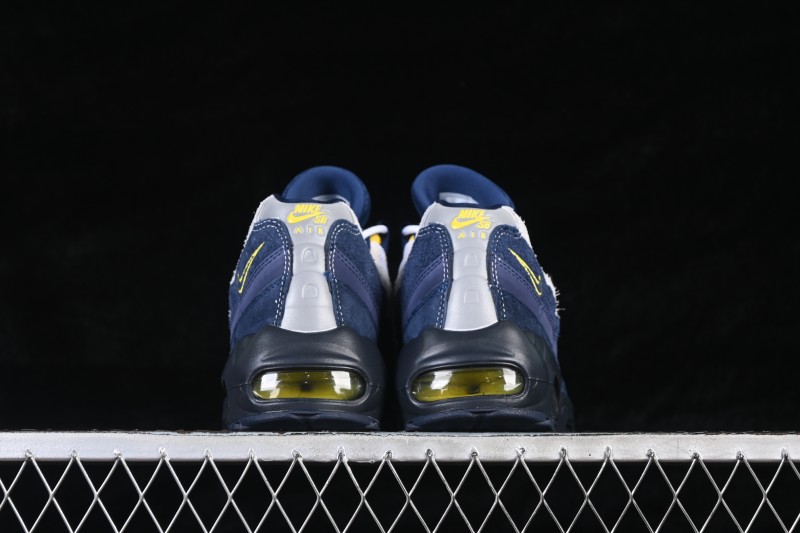 Nike Air Max 95 Retro Cushioned Running Shoes - HQ8492-400