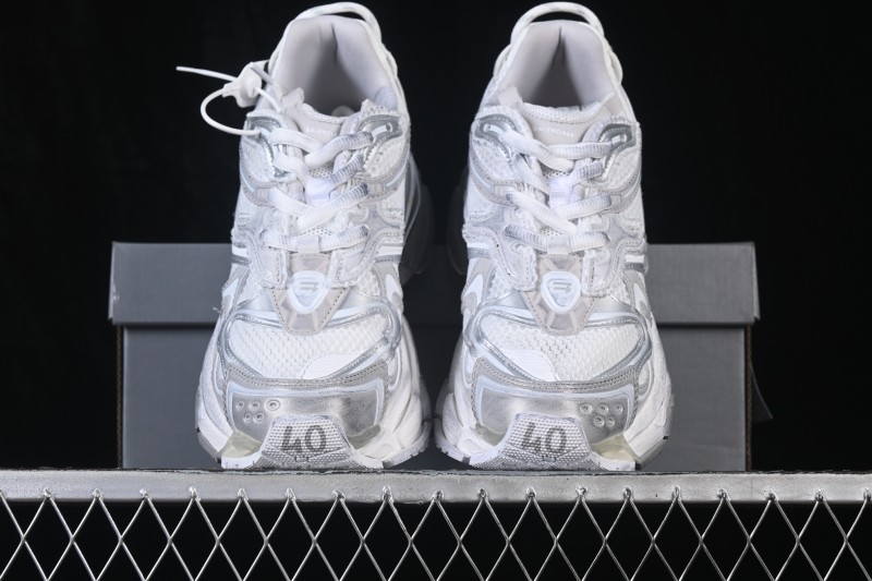 Balenciaga Runner 2 Nylon Retro Sneakers with Athletic Cushioning - W3RXP9110