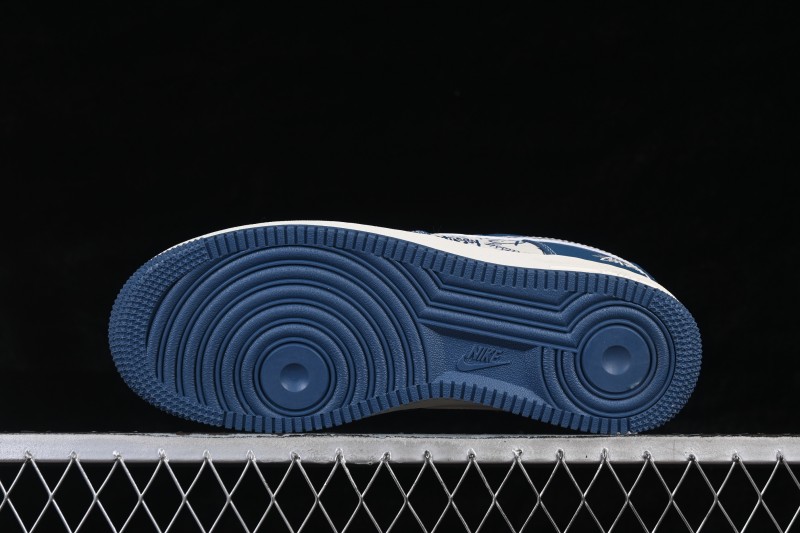 Nike Air Force 1 '07 Low Collaboration Skateboarding Shoes with Full-Length Air Cushion - XL1979-132