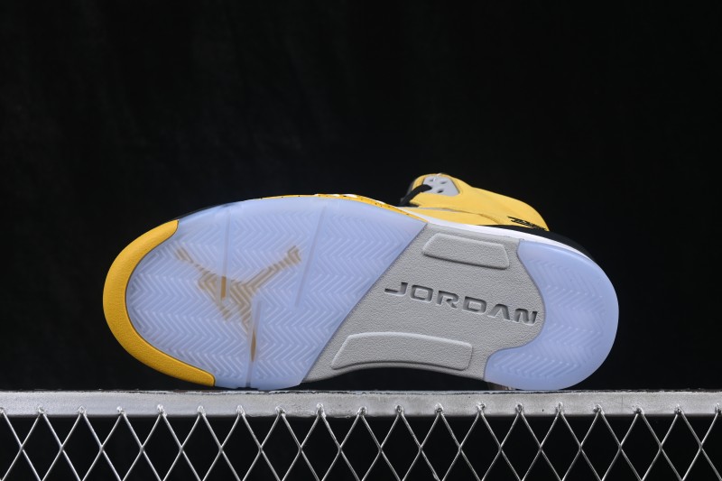 Nike Air Jordan 5 Retro Tokyo Limited Edition Basketball Shoes with Premium Leather Upper - IO3372-700