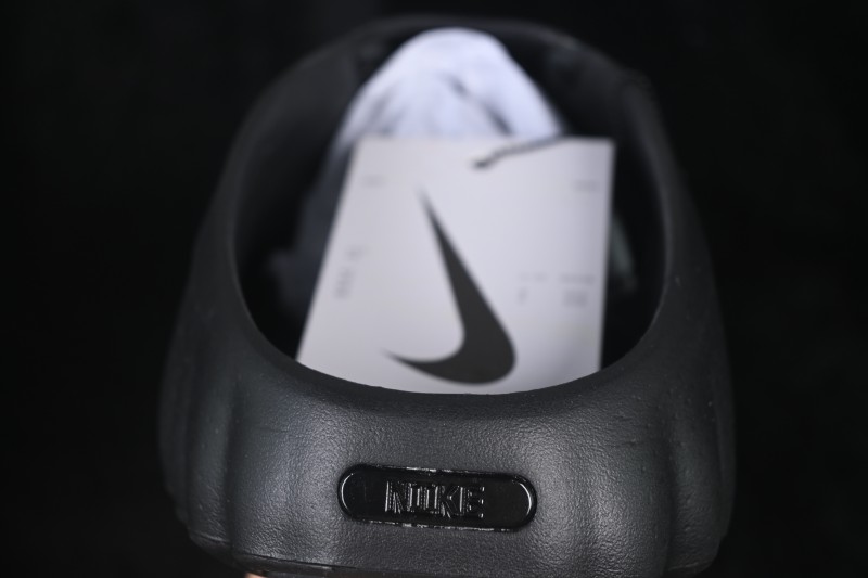 Nike Mind 001 Neuroscience Foot Massage Slippers with Perforated Breathable Upper and 22 Independent Foam Nodes - HQ4307-005