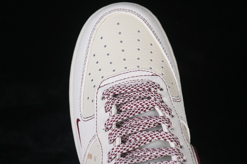Nike Air Force 1 07 Low Classic Basketball Shoes with Leather Upper and Air-Sole Cushioning - XL1982-336