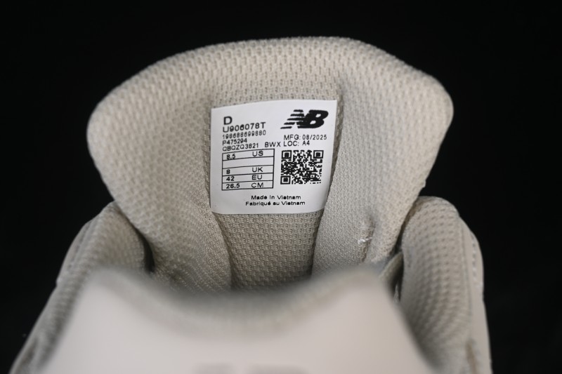New Balance 9060 Retro Running Shoes with ABZORB Cushioning and Suede Overlays - U906078T