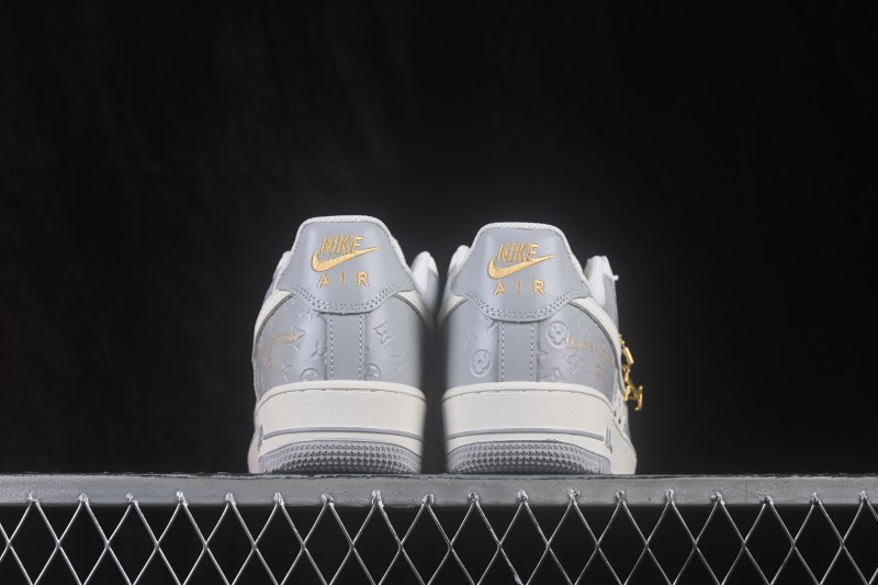 Nike Air Force 1 '07 Low Basketball Shoes with Classic Cushioning and Durable Leather Upper - GS2288-013