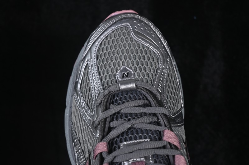 New Balance 1906 Retro Running Shoes with Lightweight Suede and Mesh Upper and T-Beam Arch Support - U190629R