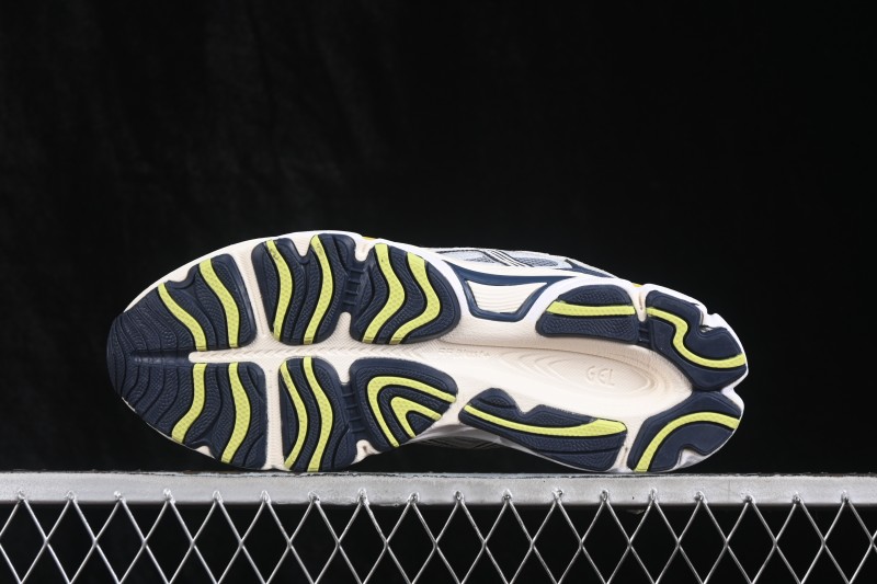 Asics Gel-NYC 2.0 Retro Running Shoes with Breathable Mesh and Suede Upper - 1203A895-020