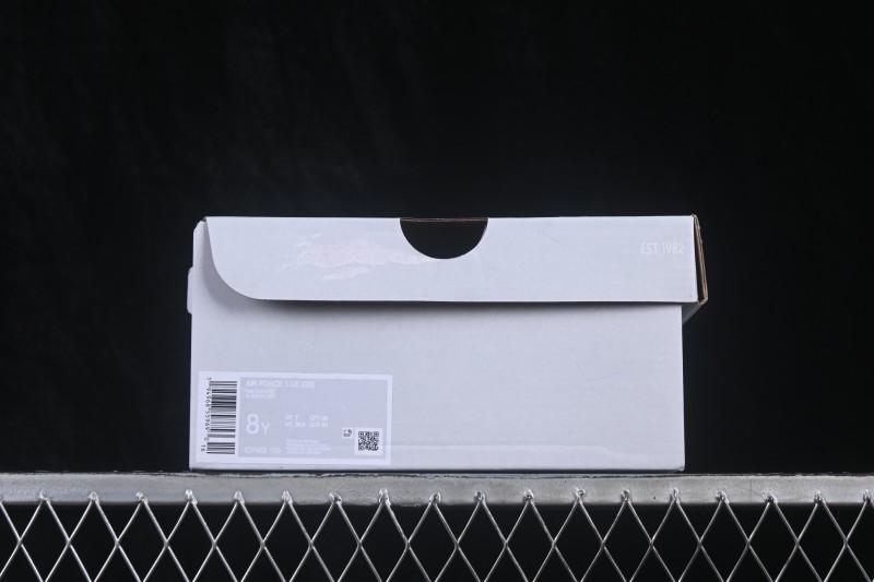 Nike Air Force 1 '07 Low Retro Basketball Shoes with Full-Length Air Cushion - IO7403-103