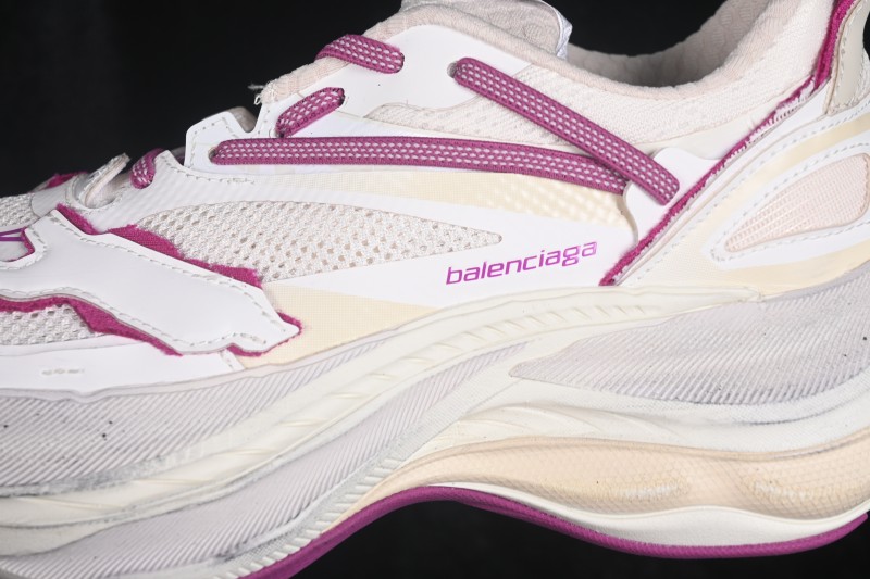Balenciaga Jet Embossed Round-Toe Thick-Sole Low-Top Chunky Sneakers - WMRTN9150