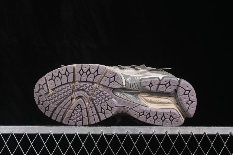 New Balance 1906 Retro Running Shoes with Breathable Mesh and T-Beam Arch Support - U19063VV