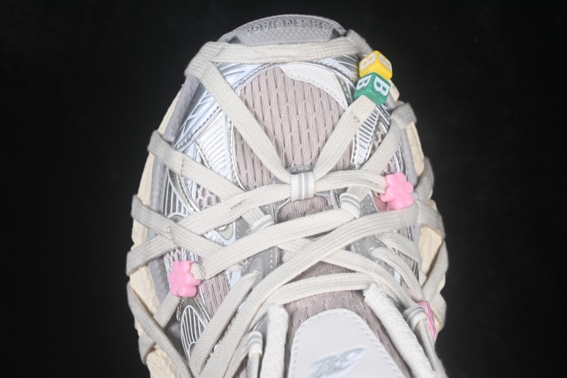 Balenciaga 3XL Extreme Laces Running Shoes with Adaptive Fit System - W3XBD9188