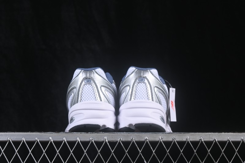 New Balance 740 Series Retro Dad Sneakers for Running and Casual Wear - U740ITL-D