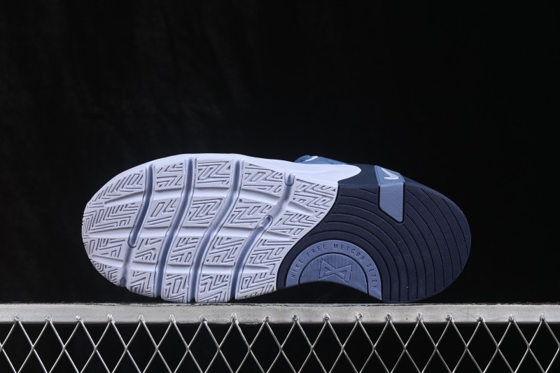 Nike Free Metcon 7 Training Shoes with Breathable Mesh and Durable Grip - II7405-401
