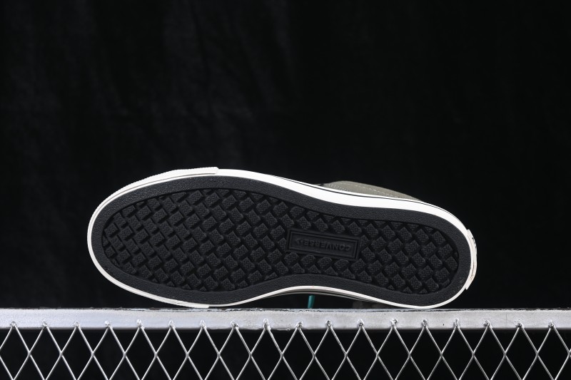 Converse Sport Casual Round-Toe Low-Top Canvas Shoes with Lace-Up Design - A12748C