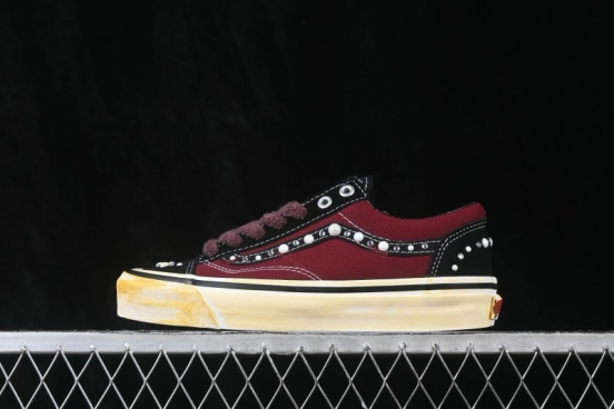Vans Old Skool 36 Low Top Casual Skate Shoes - VN000DC0FNG