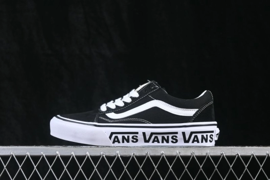 Vans Old Skool Dx Low Top Casual Skate Shoes - VN0A38G2PXC