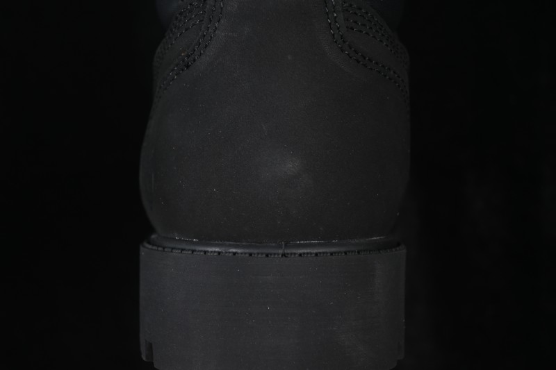 Timberland Classic Low-Top Black Waterproof Leather Shoes - 073537