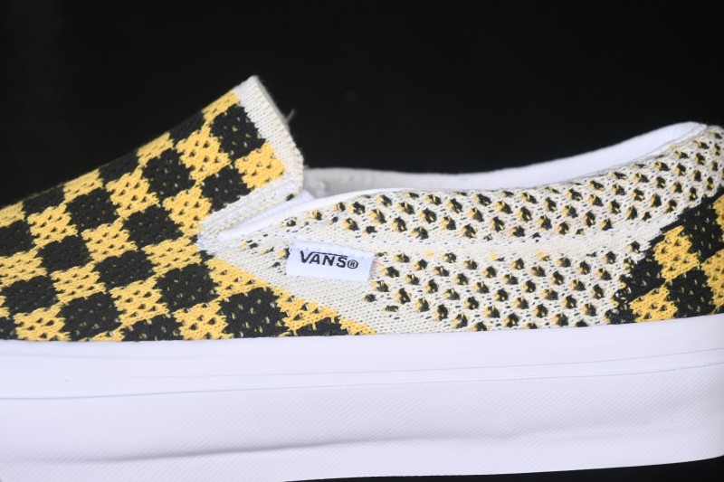Vans Classic Slip-On 98 Low-Top Skate Shoes - VN000EG1Y23