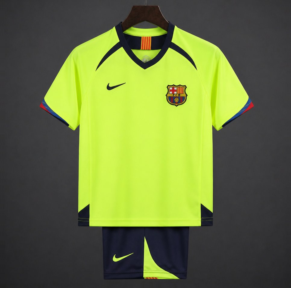 Retro Kids 05/06 Barcelona Away Jersey