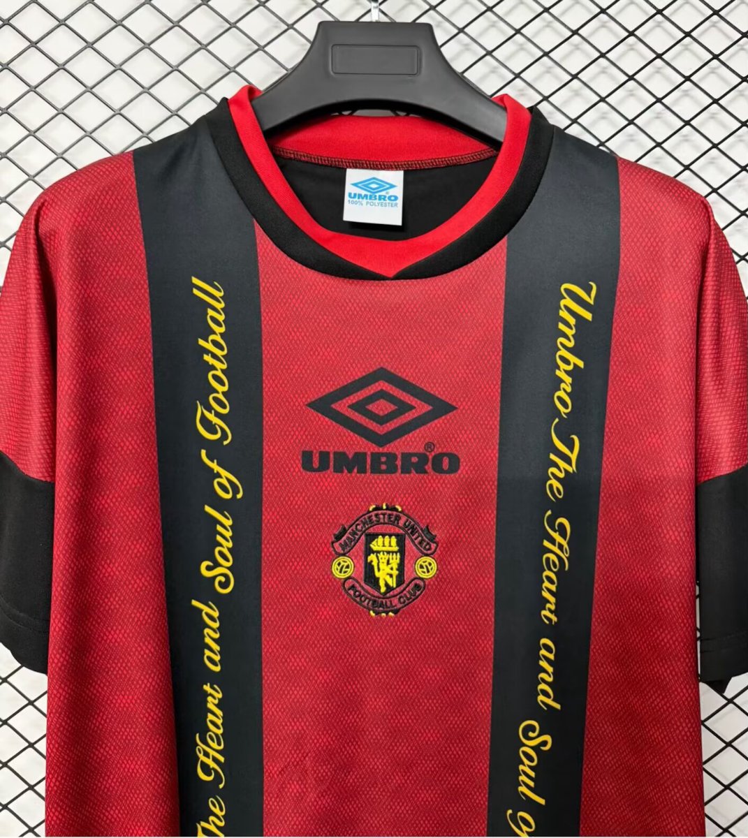 Retro 94/95 Manchester United Red Black Jersey